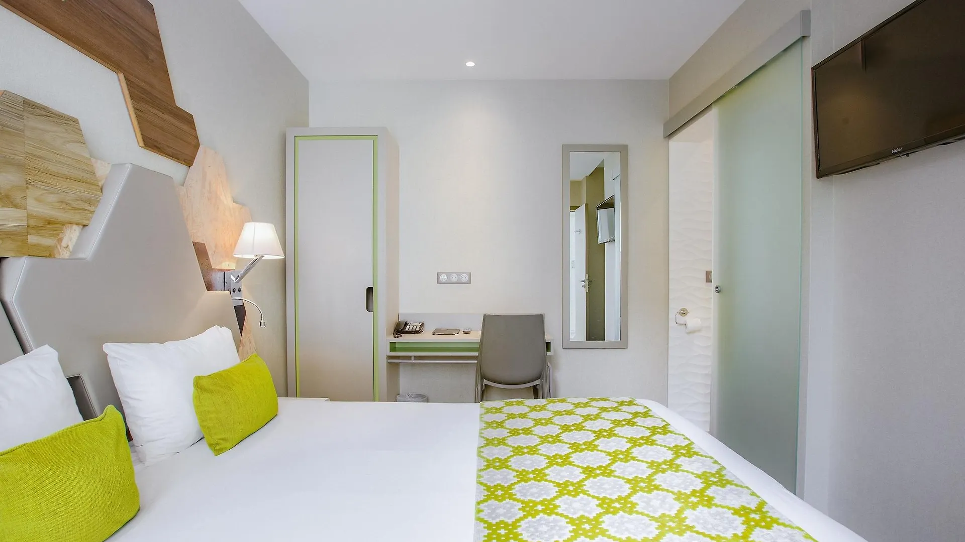 Wagram Hotel 3*