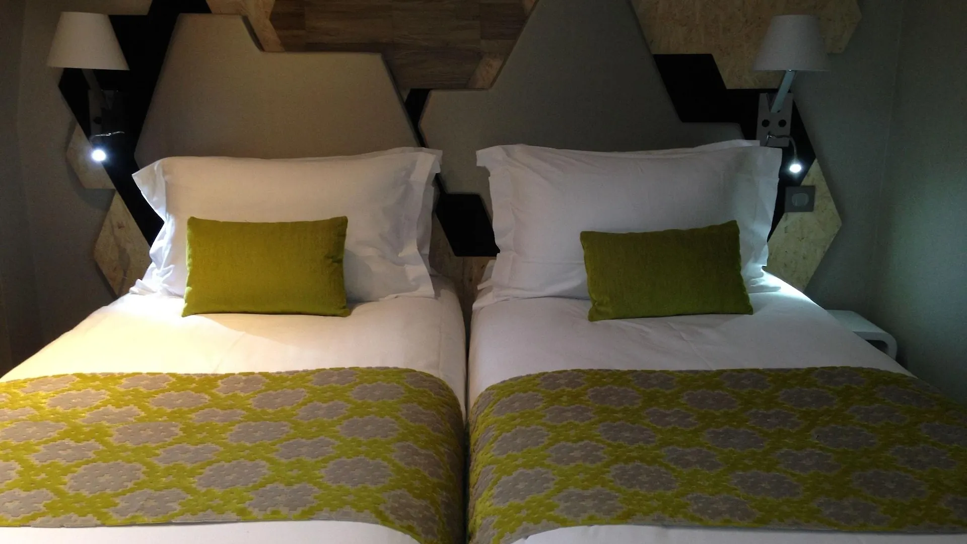 Hotel Wagram Paris